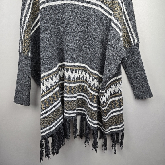 DREAMERS Boho Fringe Western Oversized Sweater Cardigan Gray Womens‎ Size S/M - Picture 8 of 14